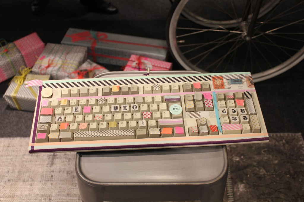 tastatur med maskingtape