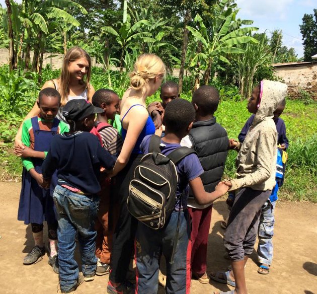 Indsamling til legeplads på Faraja Orphanage - Arusha -Tanzania Laura Dalbøge Amalie Lykke 4