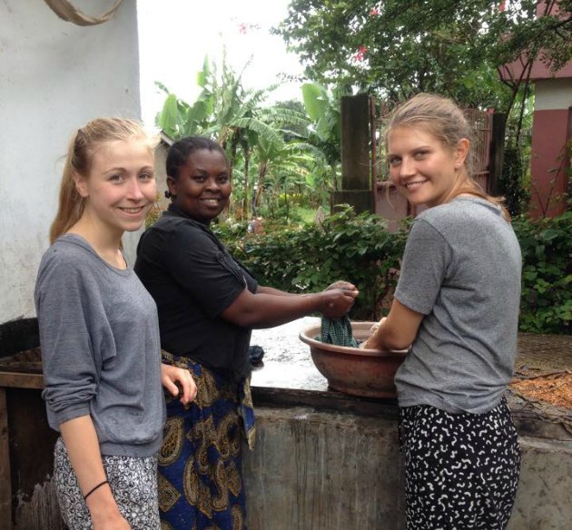 Indsamling til legeplads på Faraja Orphanage - Arusha -Tanzania Laura Dalbøge Amalie Lykke 5
